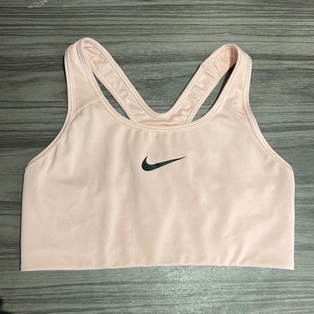 💗 Like new light pink Nike sports bra size L